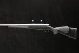 Weatherby Mark V .257 Wby Mag - 3 of 8