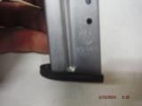 Smith & Wesson Magazine M&P Shield 40 S&W 6RD New Factory - 4 of 5