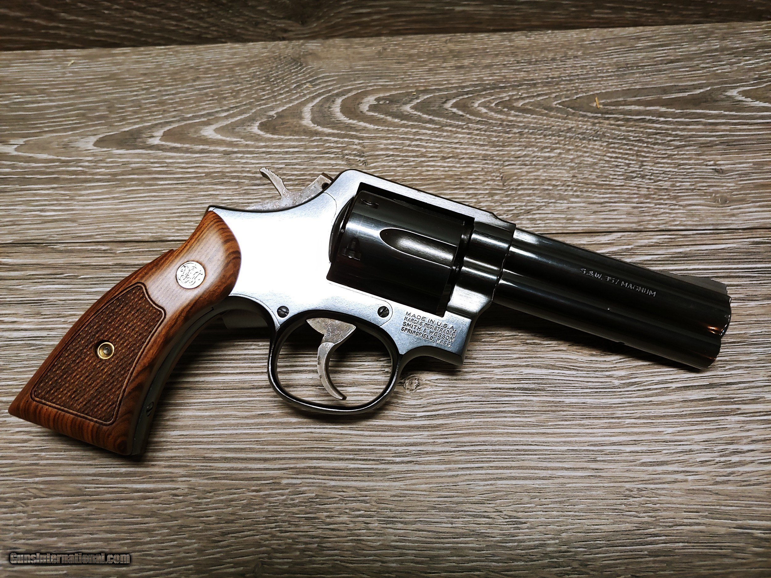 Smith & Wesson Model 581 Distinguished Service Magnum