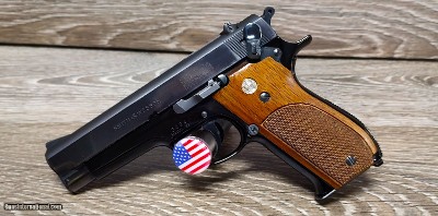 Smith & Wesson Model 39
Excellent Condition