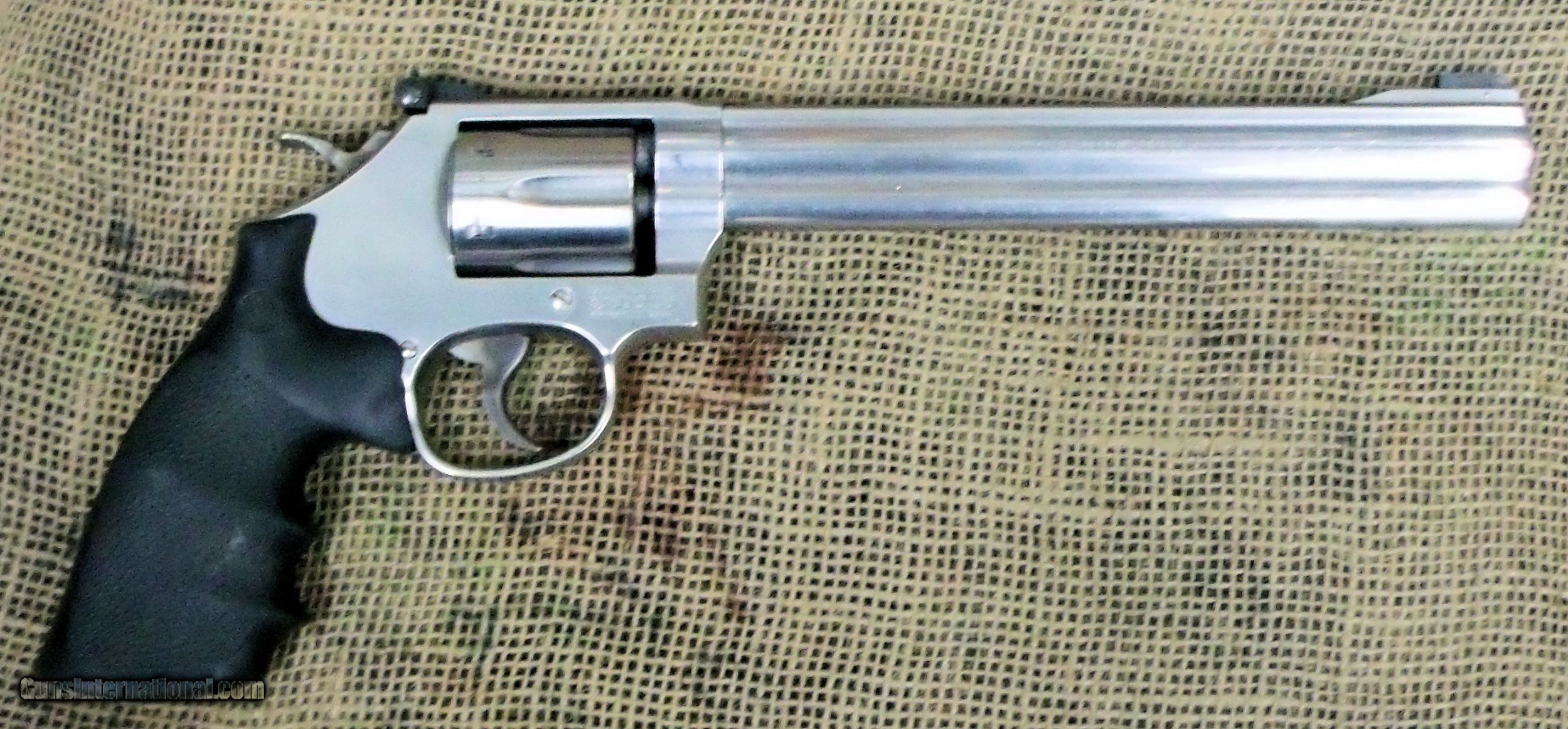 SMITH & WESSON Model 647 Revolver, 17 HMR Cal.