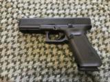 Glock Model 17 Gen 5 4.5" 17 Shot 9mm - 2 of 4
