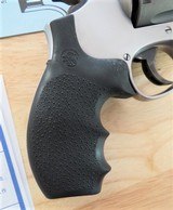 Smith & Wesson (S&W) Model 646 .40 S&W LNIB in Factory Aluminum Case with all Documentation - 7 of 14