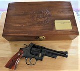 Smith & Wesson S&W Model 27-3 357 Magnum – in Factory Presentation Case
A90 - 1 of 14