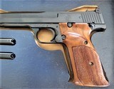 Smith & Wesson S&W Model 41 22LR - Factory Brake,Original Box with 2 Factory Magazines A70 - 9 of 13