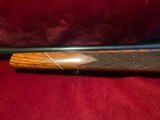 Weatherby Mark V .Deluxe in .270 Wby mag - 1 of 14