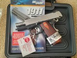SIG 1911 ULTRA TWO-TONE 45 ACP (1911U-45-TSS) - 3 of 6