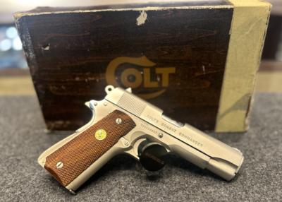 Colt Combat Commander 1911 45acp - Image 1 of 4