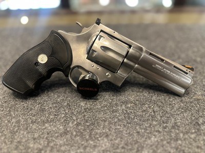 Colt Anaconda 44mag 4