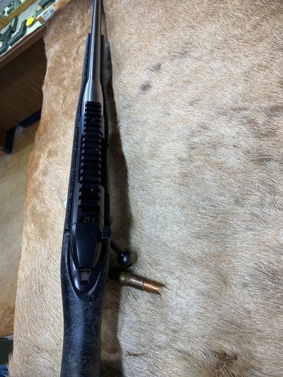 weatherby rifles - Image 9 of 13
