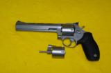 Taurus Tracker .22 LR and cylinder for .22 Magnum - 10 of 10