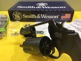 SMITH AND WESSON GOVERNOR .45/410/.45 ACP - 5 of 8