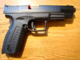 Springfield Armory XDm 5.25 .40 S&W competition handgun - 3 of 4