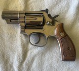 Smith & Wesson 357 magnum 2”