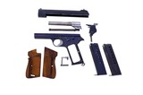 Swiss Army SIG P49 high gloss
Pistol & M43 Dagger - 9 of 20