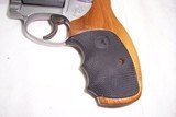 Smith & Wesson 60-9
Lady Smith
357 mag - 7 of 8