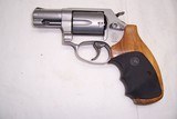 Smith & Wesson 60-9
Lady Smith
357 mag - 1 of 8