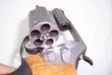 Smith & Wesson 60-9
Lady Smith
357 mag - 3 of 8