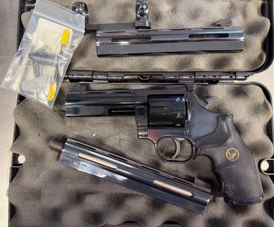 Dan Wesson .32 magnum IHMSA revolver - Image 1 of 2