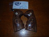 Factory Colt Python Original E & I Frame Target Style Goncalo Alves Grips - 1 of 4
