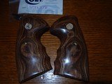 Factory Colt Python Original E & I Frame Target Style Goncalo Alves Grips - 3 of 4