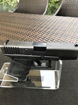 Glock 23 40S&W w/3 mags. $359 + postage - 2 of 2