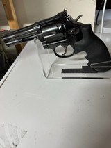 S&W 586 4” w/Hogue Grips - 4 of 7