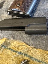 Colt 1911 cerca 1918 w/2 Slides & Parts - 8 of 15