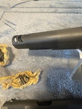 Colt 1911 cerca 1918 w/2 Slides & Parts - 4 of 15