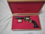 Colt
FRONTIER
GOLD FRAME 22\22MAG - 1 of 4