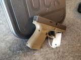 New In Box Glock G19 Gen 4 OD 3 15rd mags - 5 of 10