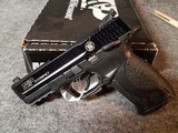 M&P22 COMPACT 22LR 10+1 3.56" - 1 of 6