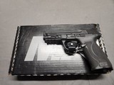 Smith & Wesson M&P 2.0 9MM 2 Mags 17 Rd New In Box - 2 of 6