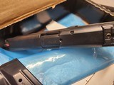 Smith & Wesson M&P 2.0 9MM 2 Mags 17 Rd New In Box - 6 of 6