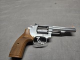 Smith & Wesson 651-1 4