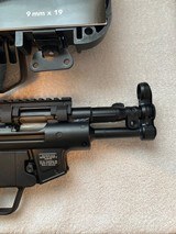 HECKLER & KOCH SP5K 9MM 4.5 BARREL MINT,, W/BOX AND MANUAL - 8 of 13