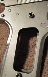 1975 9mm Satin Nickel Combat Commander - 4 of 15