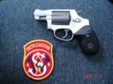 S&W Mod. 331 Air- Lite TI Chiefs Spec. in .32 H&R Magnum with Crimson Trace MINT - 2 of 10