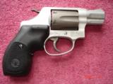 S&W Mod. 331 Air- Lite TI Chiefs Spec. in .32 H&R Magnum with Crimson Trace MINT - 10 of 10