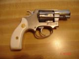RARE S&W Mod. 631 .32H&R MAG 2" RB Stainless Near Mint - 4 of 12
