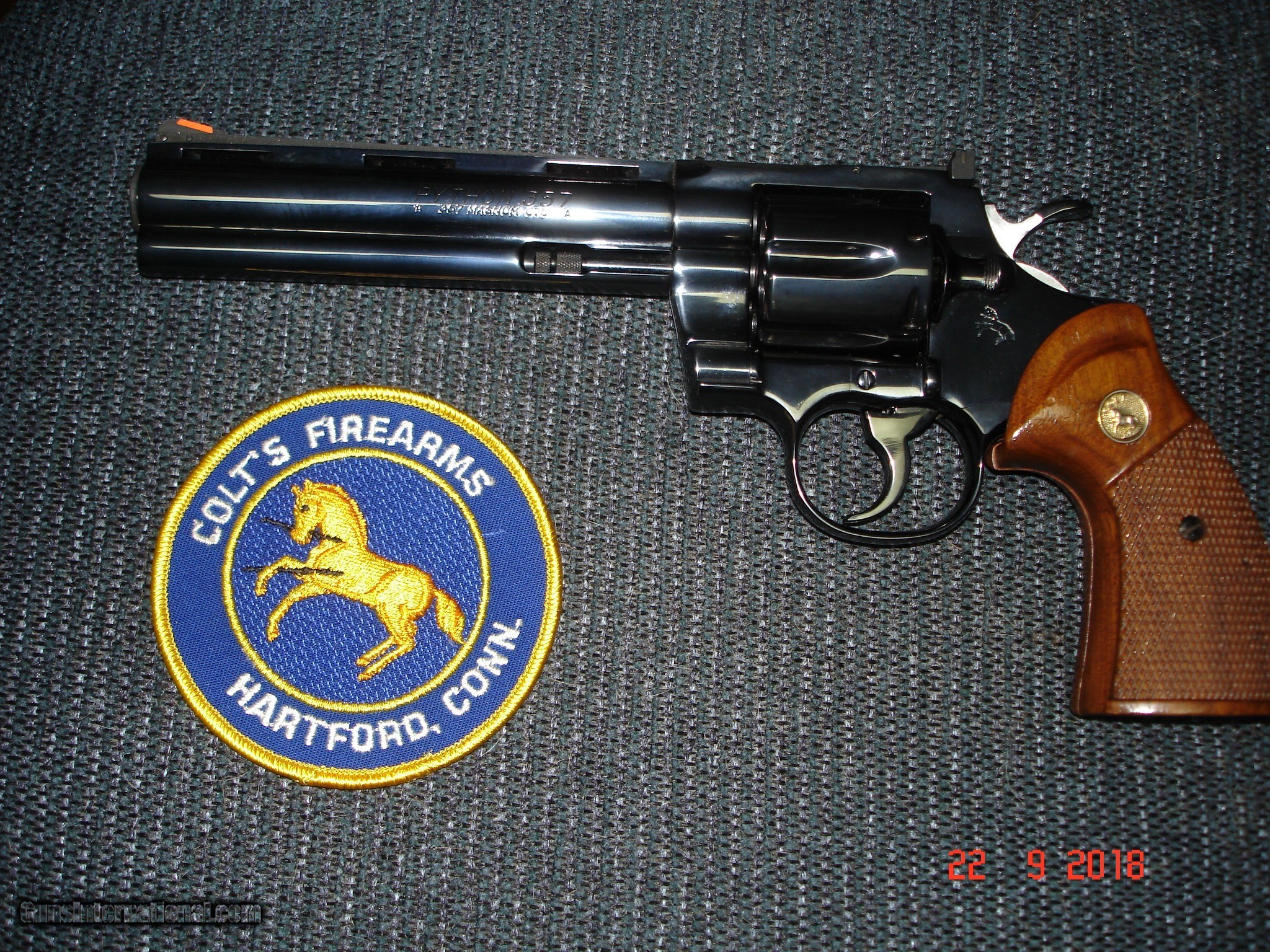 Colt PYTHON Royal Blue, 6" BBl. 3rd./ Issue MFG 1987? Looks New Unfired ...