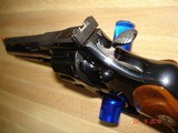 Colt PYTHON
Royal Blue, 6