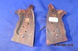 SMITH & WESSON N-FRAME ROUND BUTT FINGER GROOVE GRIPS - 7 of 9