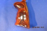 SMITH & WESSON N-FRAME ROUND BUTT FINGER GROOVE GRIPS - 4 of 9