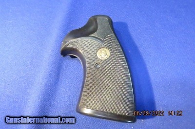 COLT J-FRAME LARGE PACHMYR PRESENTATION GRIPS WITH SCREW