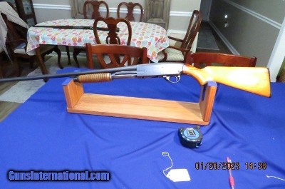 SPRINGFIELD MODEL 67F PUMP 12 GUAGE SHOTGUN