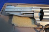 SMITH & WESSON MODEL 627-5 PERFORMANCE CENTER 357, 5 INCH FLAT SIDED BARREL - 4 of 20