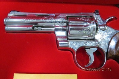 COLT NICKLE PYTHON 2nd GENERATION CLASS B+ FACTORY ENGRAVED