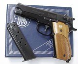 Smith & Wesson 39-2 9mm Para caliber pistol - 1 of 5