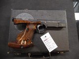 UNIQUE "DES-VO" OLYMPIC .22 SHORT RAPID FIRE PISTOL, WITH FACTORY CASE - 7 of 20